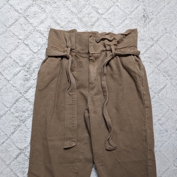 Blank NYC Paperbag Waist Tapered Pants Women's 26 Sand Storm Twill Belt - Picture 2 of 6